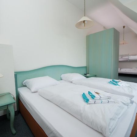 Pampow Hotel Ziegenkrug Schweriner Tor מראה חיצוני תמונה