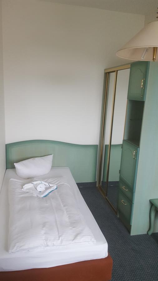 Pampow Hotel Ziegenkrug Schweriner Tor מראה חיצוני תמונה