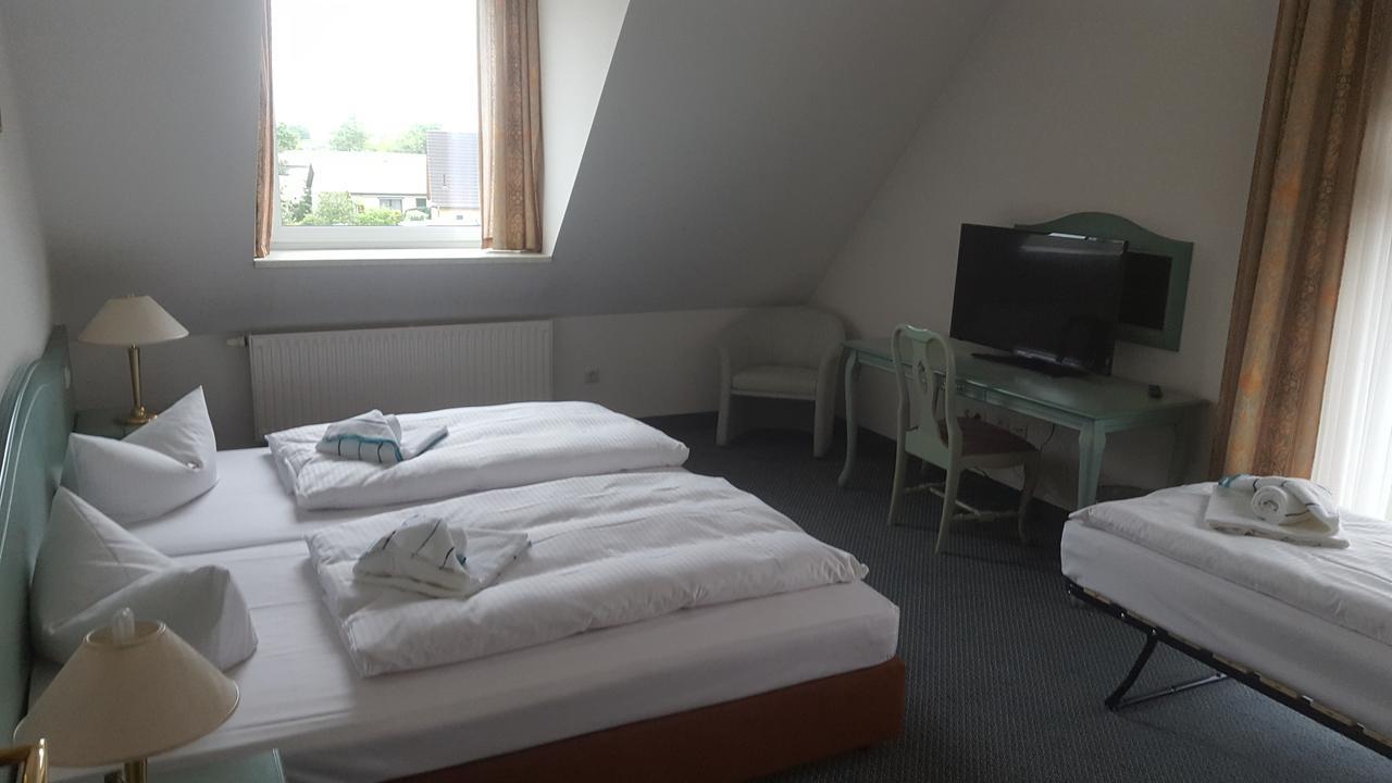 Pampow Hotel Ziegenkrug Schweriner Tor מראה חיצוני תמונה